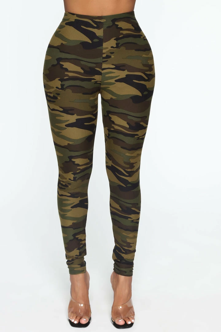 Fashion Nova Leggings Camo Basic Legging - Hunter Green