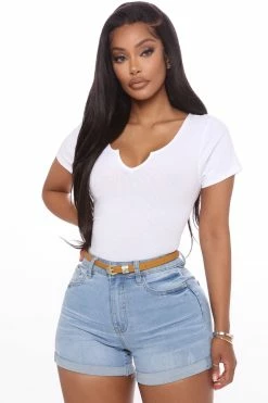 Fashion Nova Mariposa Belted Denim Shorts - Light Blue Wash