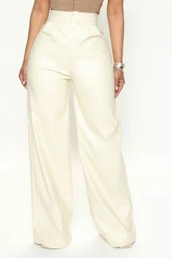 Budget 𧨠Fashion Nova Going Somewhere Faux Leather Pant 32 - Cream π 6 Fashion Nova Going Somewhere Faux Leather Pant 32 - Cream
