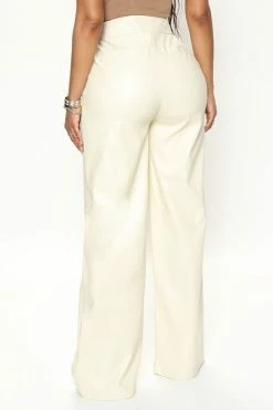 Budget 𧨠Fashion Nova Going Somewhere Faux Leather Pant 32 - Cream π 7 Fashion Nova Going Somewhere Faux Leather Pant 32 - Cream