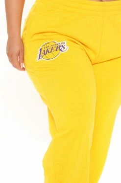 Fashion Nova NBA On The Rebound Lakers Sweatpants - Yellow