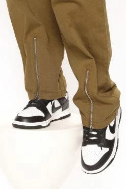 Fashion Nova Always In Command Cargo Pant 33 - Olive