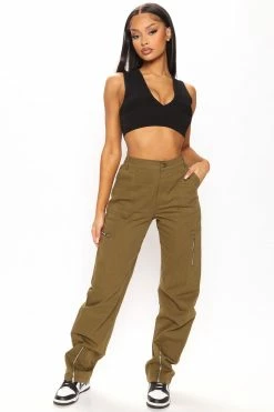 Fashion Nova Always In Command Cargo Pant 33 - Olive