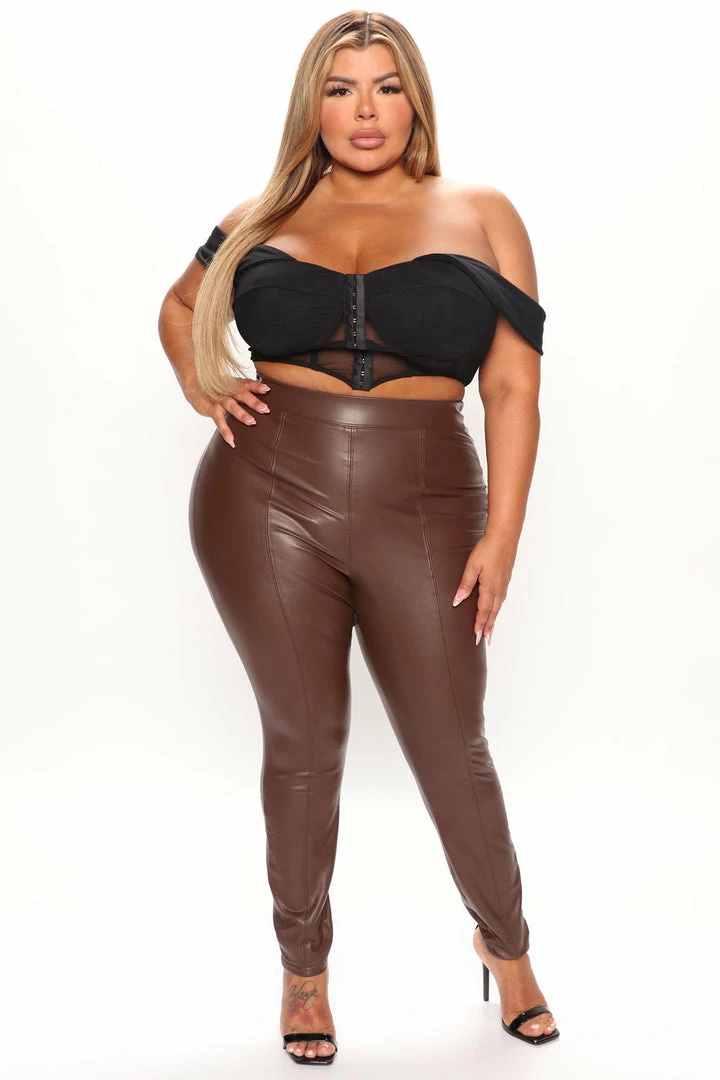 Best Pirce ⭐ Fashion Nova Treat Me Well Faux Leather Leggings - Chocolate ✨ 8 Fashion Nova Treat Me Well Faux Leather Leggings - Chocolate