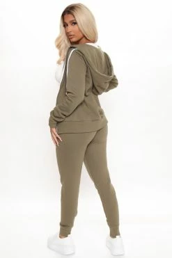 Fashion Nova Relaxed Vibe Joggers - Olive