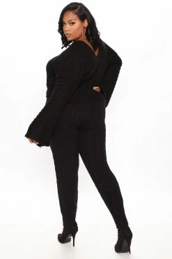 Fashion Nova Meet Me Half Way Leggings - Black