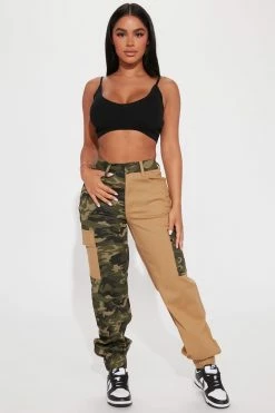 Fashion Nova Pants In Command Cargo Joggers 30 - Olive/combo