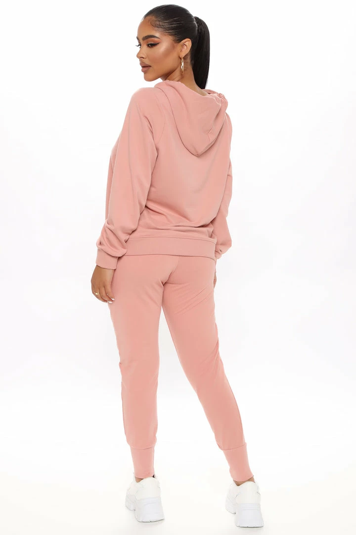 Coupon π₯° Fashion Nova The New Look Joggers - Mauve Pants π― 6 Fashion Nova The New Look Joggers - Mauve Pants