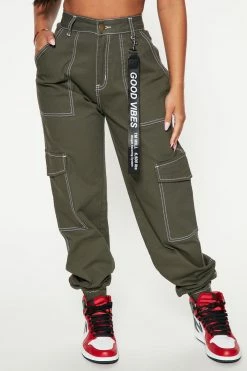 Fashion Nova Always Good Vibes Cargo Pants 30 - Olive