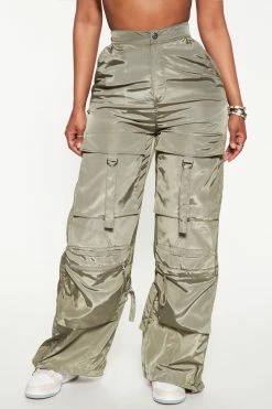Fashion Nova Only For You Cargo Parachute Pant 32 - Olive Pants