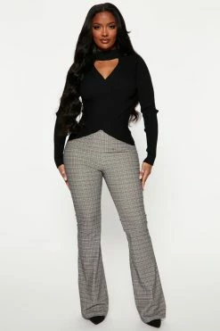 Fashion Nova Get Lost Corduroy Flare Pant 33 - Black/combo Pants