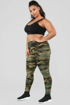 Fashion Nova Leggings Camo Basic Legging - Hunter Green
