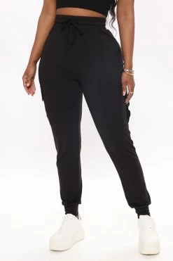 Fashion Nova Back To Better Cargo Jogger - Black