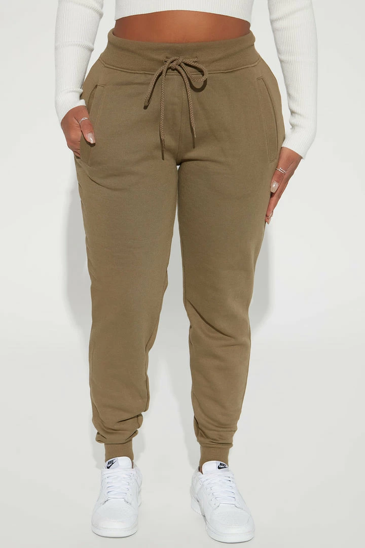 Hot Sale 👏 Fashion Nova Stole Your Boyfriend's Oversized Jogger - Olive Sweatpants 😍 5 Fashion Nova Stole Your Boyfriend's Oversized Jogger - Olive Sweatpants