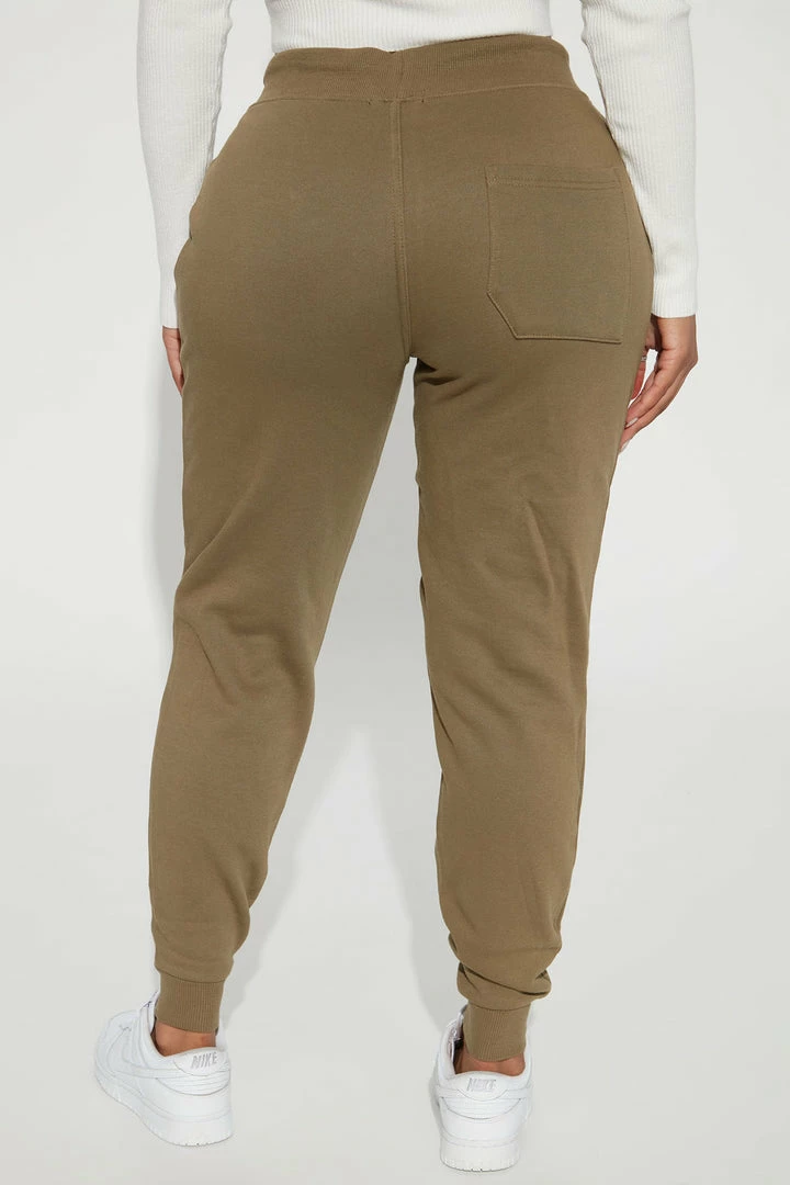 Hot Sale 👏 Fashion Nova Stole Your Boyfriend's Oversized Jogger - Olive Sweatpants 😍 6 Fashion Nova Stole Your Boyfriend's Oversized Jogger - Olive Sweatpants