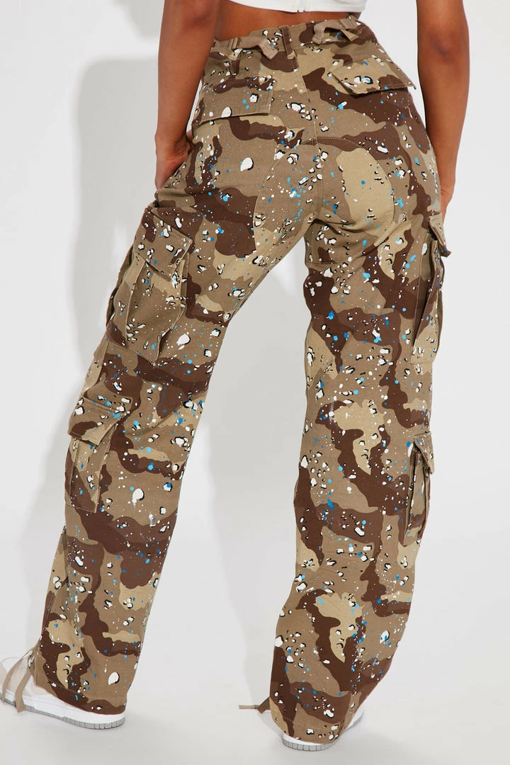 Flash Sale π Fashion Nova Paparazzi Camo Joggers - Camouflage π 6 Fashion Nova Paparazzi Camo Joggers - Camouflage