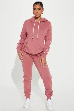 Fashion Nova Tennis And Chill Fleece Jogger - Mauve Pants