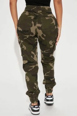 Fashion Nova Pocket Placement Cargo Pant - Camouflage