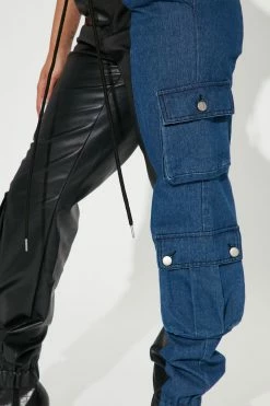 Fashion Nova Opposites Attract Faux Leather Jogger - Black/combo