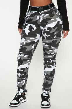 Fashion Nova Season Of Color Camo Cargo Pant - Grey/combo