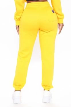 Fashion Nova NBA On The Rebound Lakers Sweatpants - Yellow