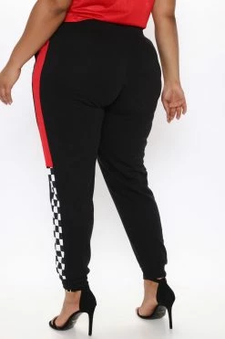 Fashion Nova NBA Offensive Fouls Bulls Sweatpants - Black