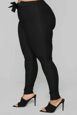 Fashion Nova Knot Your Girl Pants - Black