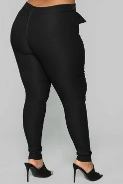 Fashion Nova Knot Your Girl Pants - Black