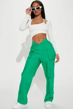 Fashion Nova Main Character Cargo Parachute Pants - Kelly Green