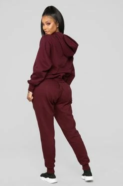 Fashion Nova Stole Your Boyfriend's Oversized Jogger - Burgundy Pants