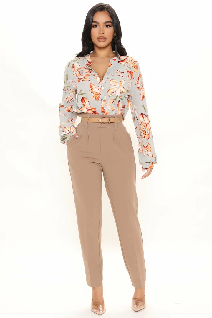 Budget 🤩 Fashion Nova Stay A While Trouser - Taupe Pants 💯 4 Fashion Nova Stay A While Trouser - Taupe Pants