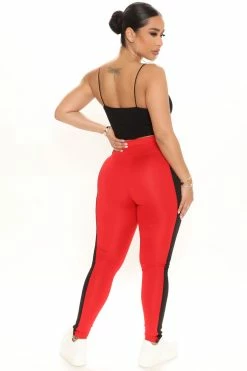 Fashion Nova NBA Jumpman Bulls Leggings - Red/Black