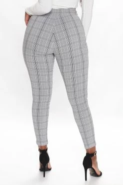 Promo π Fashion Nova Office Affair Plaid Skinny Pant - Black/White Pants β€οΈ 11 Fashion Nova Office Affair Plaid Skinny Pant - Black/White Pants