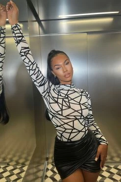 Fashion Nova Don't Cross Me Faux Leather Mini Skirt - Black