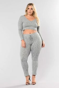 Fashion Nova Wanderlust Leggings - Grey