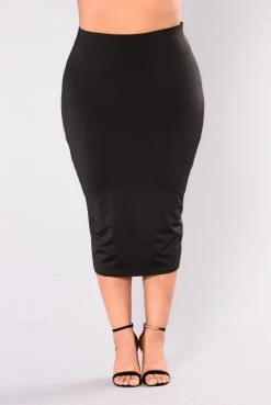 Fashion Nova Olive Oil II Skirt - Black
