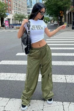 Fashion Nova Out Of Your League Wide Leg Cargo Parachute Pant 32 - Olive